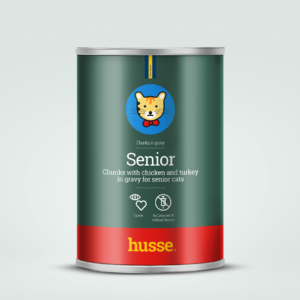 morceaux de poulet / dinde en sauce pour chat senior en bonne santé avec husse