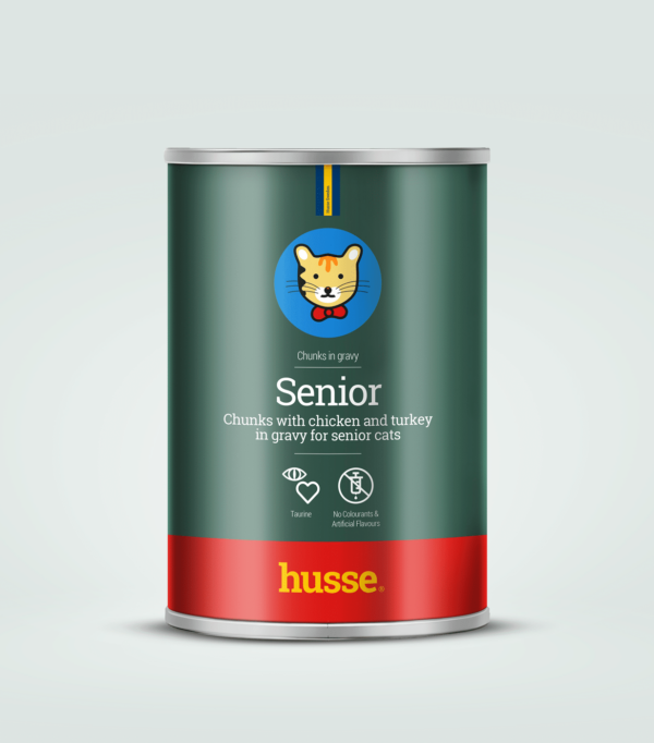 morceaux de poulet / dinde en sauce pour chat senior en bonne santé avec husse