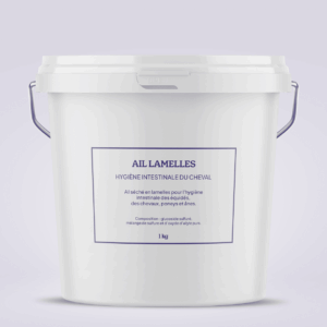 Hygiène intestinale du cheval en bonne santé avec ail lamelles de husse