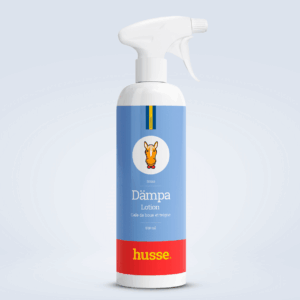 Lotion contre la gale de boue et la teigne pour cheval en bonne santé avec husse